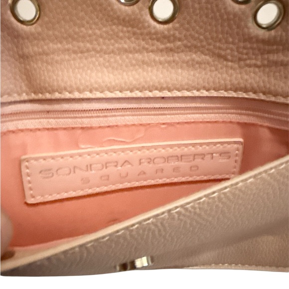 Sondra Roberts Stylish Light Pink Clutch with Grommet Design - Picture 4 of 9
